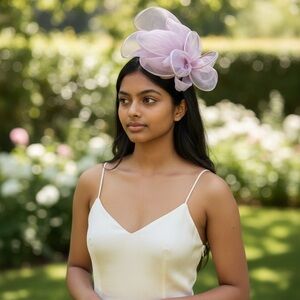 Elegant Pale Pink Mesh Pillbox Style Fascinator Hat with Hair Clip